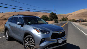 2020 Toyota Highlander: get it, or skip it? | LiveFEED Car Review